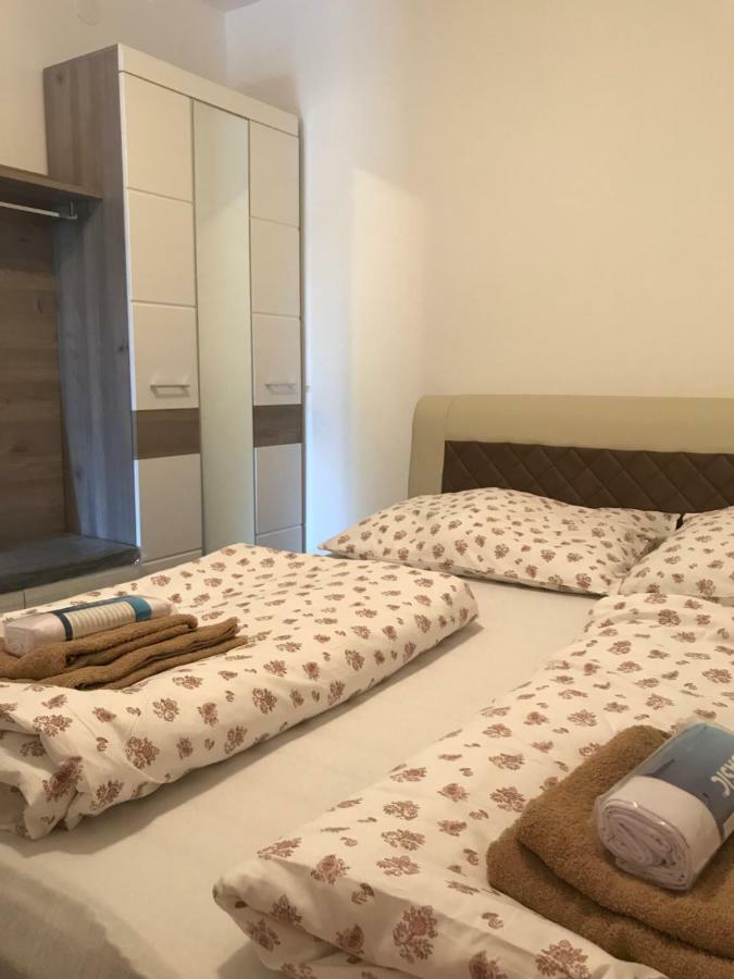 Apartments Simoneta Malinska Zewnętrze zdjęcie